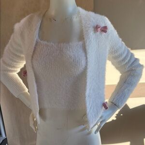 Elegant White Sweater with Pink Accents & matching Tank Top